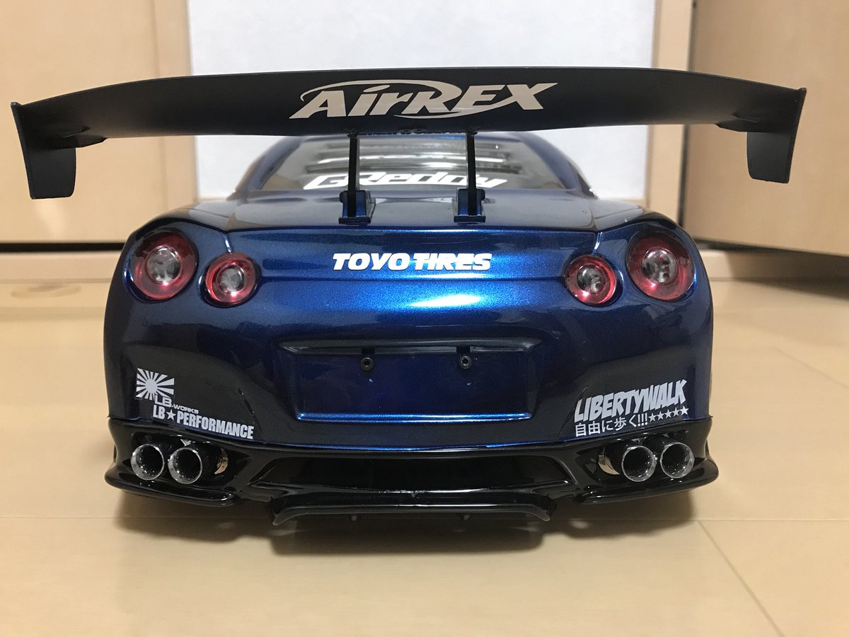 ゆきばに A Twitter ステッカー届いたから貼ってみた 結構レーシーな雰囲気に仕上がったかな お気に入りは後ろの方のウイングの下と リアガラスのステッカーです 横のスカート部分のステッカーもなかなかかっこよくて好きぃ かっこいいと思ったらいいね