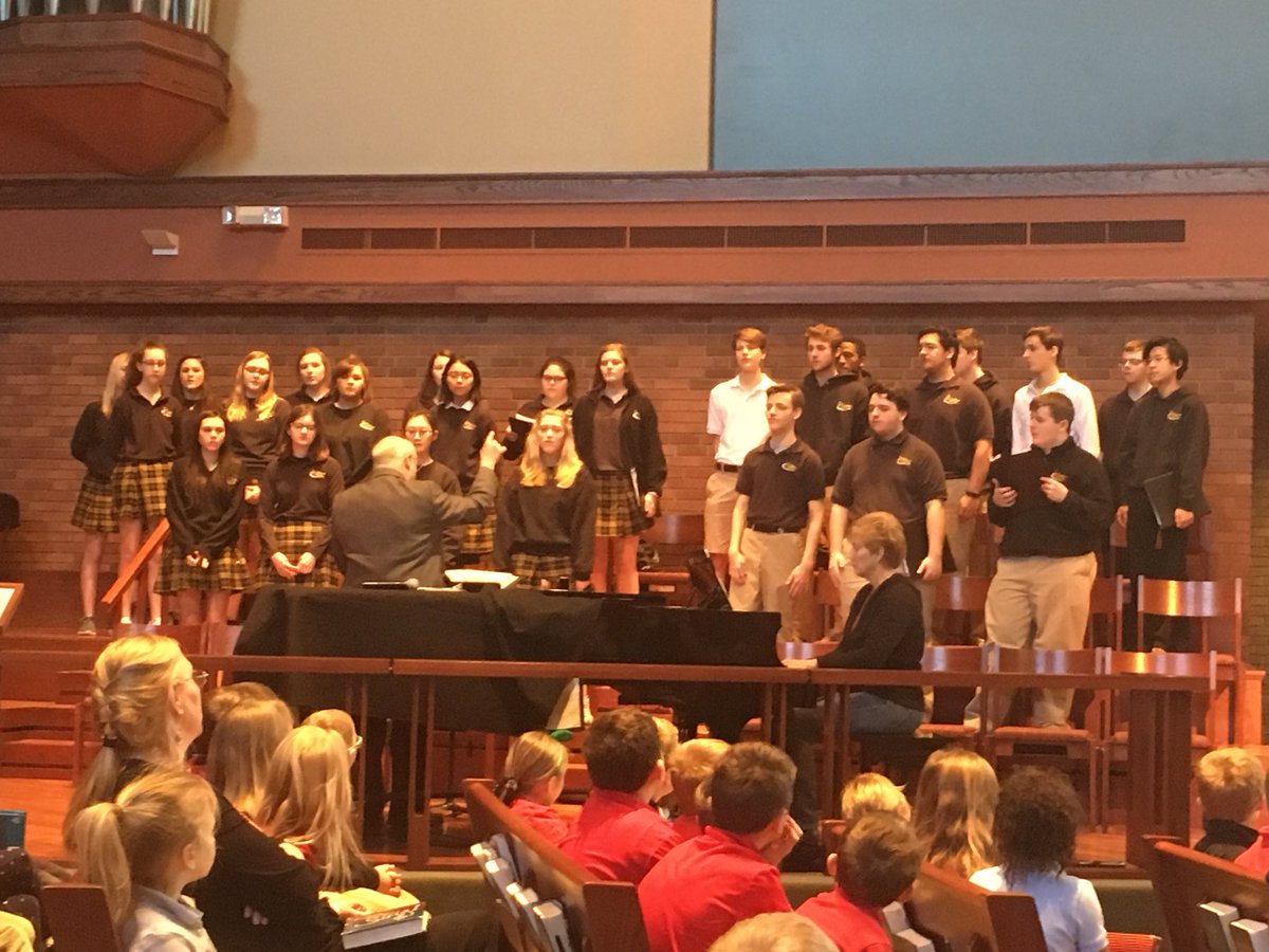 CCLSFishburn's tweet photo. Thanks @LHSSSTL singers for leading @CCLSChargers elementary chapel! https://t.co/TYfr7NDj5T