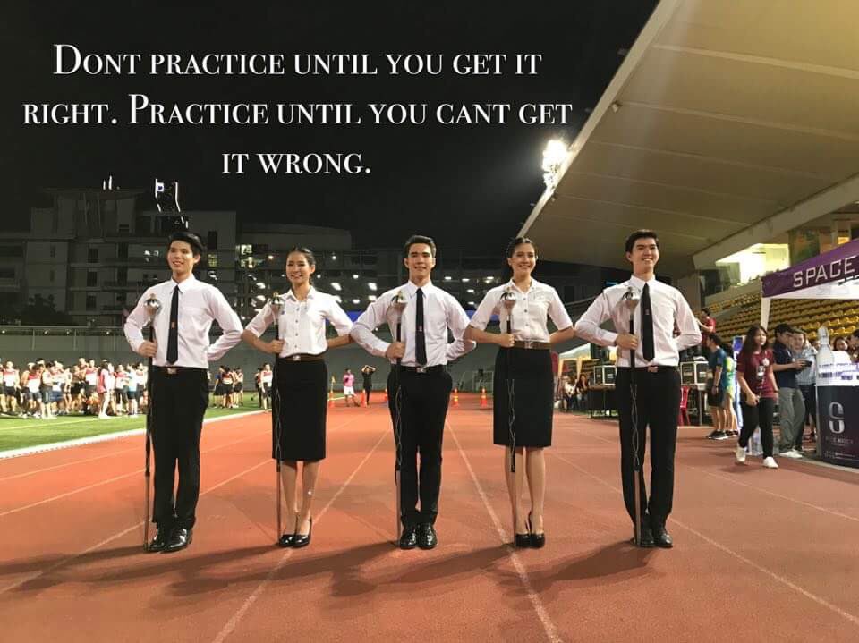 chulakatakorn's tweet photo. #CuNightRun #cuopen2018 https://t.co/8bH7g46agm