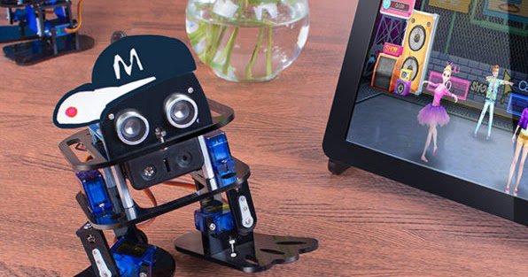 Learn #RoboticsProgramming by Making This #RobotWalk, Dance, & Kick! lnk.al/6iUc