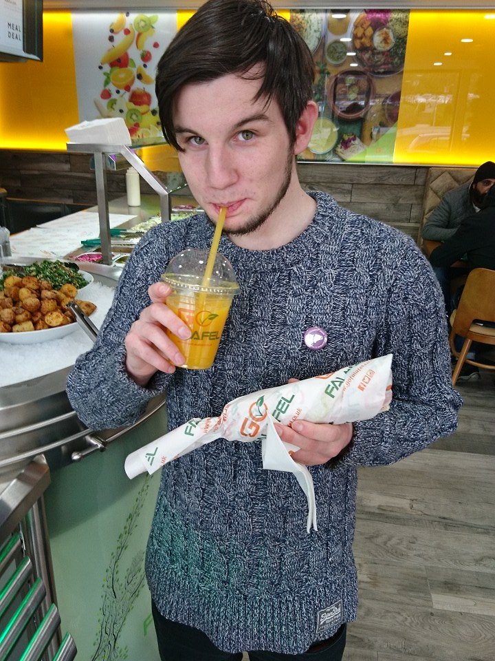 Our Captain grabbing his £1 wrap deal at <a href="/GoFalafel/">Go Falafel</a> head down and grab a bite at their shop beside the SU!