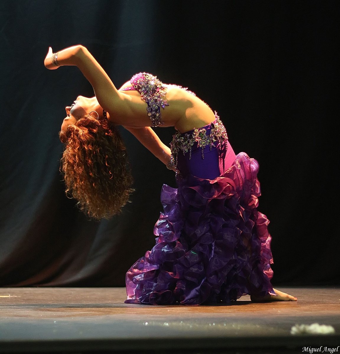 SaharaTeteraRes's tweet photo. Este Sabado 17 de Marzo a las 22:00h nuestra preciosa bailarina Alba viene para ofrecernos su magnífico espectáculo de https://t.co/M9enepcVaD: 911 887 237.
#albamoralesdanza #danzadelvientre #espectaculo #madrid #viernes #findesemana #restaurantemadrid #restaurante #restaurantes https://t.co/JZGwKB8T4H
