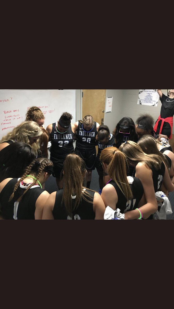 micalafisanick's tweet photo. Good luck to this awesome team in Billings today as they play in the NAIA National Tournament! Can’t believe I get to be a part of this next year, Go Eagles! 🦅💙 https://t.co/LZ1Ik9f0b6