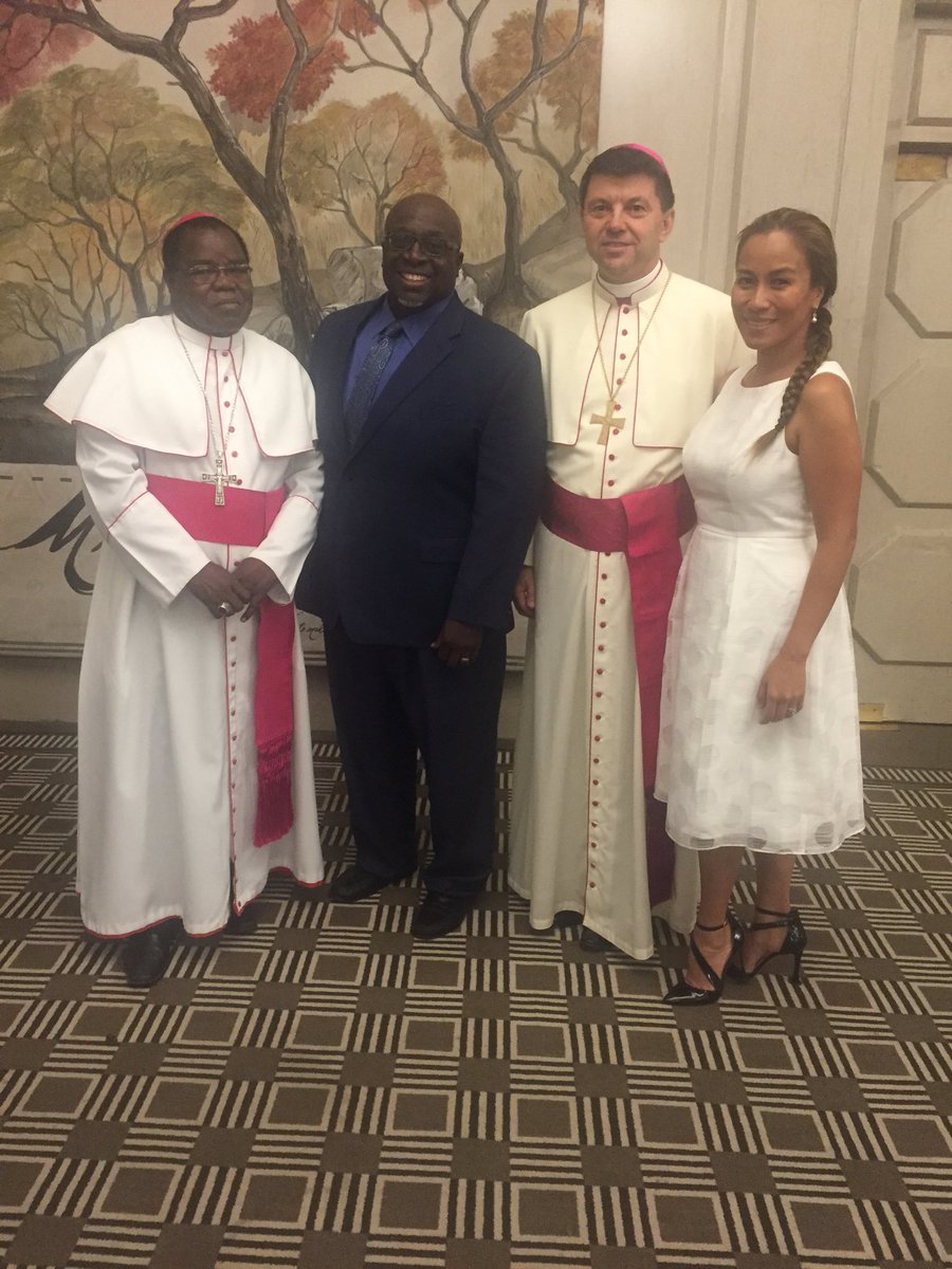 harrykthomasjr1's tweet image. Celebrating the Pope’s 5th anniversary @Pontifex @usembassyharare