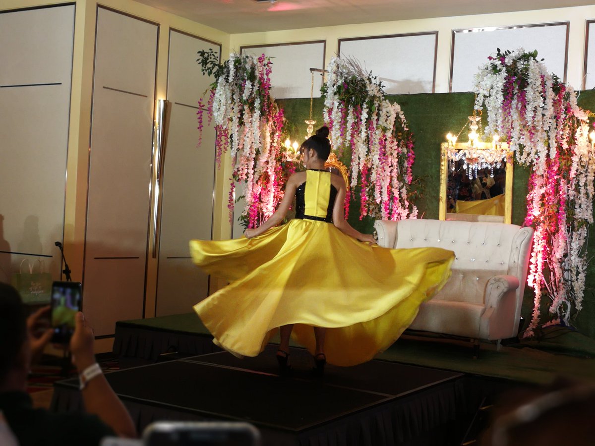 mteresacjiz's tweet photo. Oha...disney princess...let go..let go...🎶
#EnchantressMaine23 https://t.co/vP65ZVxm3n