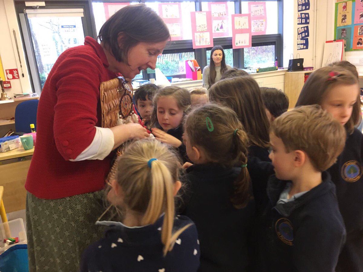 Bhí an-lá againn le <a href="/pucapuppets/">puca</a> . Grma Niamh! <a href="/SnaGaeilge/">Seachtain na Gaeilge le Energia</a> #SnaG18