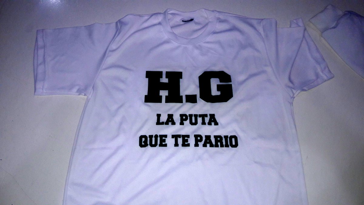 lamona_loca's tweet photo. Chicos no me manden las cosas a mi para publicar...pero esta me encanto ¡¡¡ lo que no entiendo a quien va dedicada ? y por otro lado...donde me la compro ?
@hector_gay @palacioardiente @fede_stmbb @RadioPasilloMun @SassoGerman @FrenteaCano https://t.co/B9HIzfCrGO