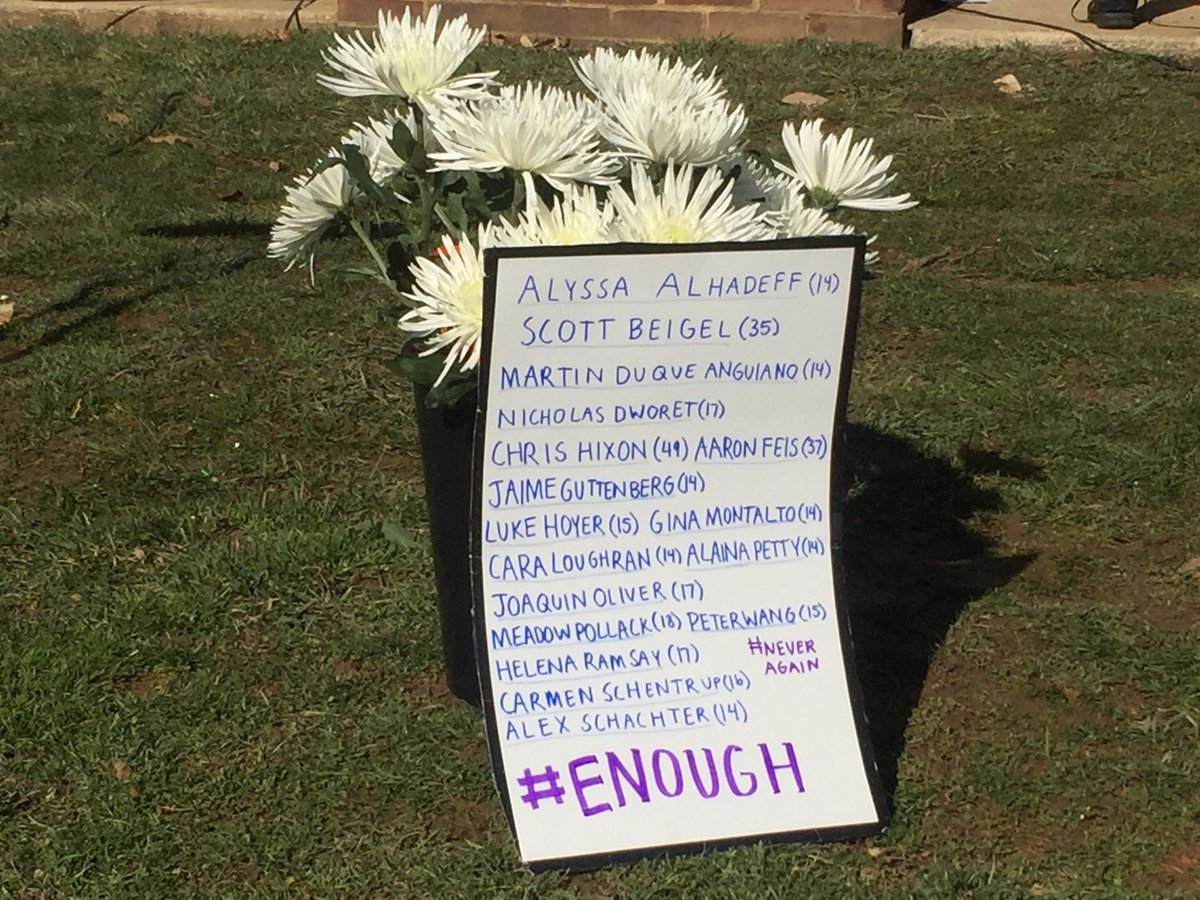 ChristinaJedra's tweet photo. Students said they’ll be back next month with another event if gun control legislation isn’t passed #dewalkout #NationalSchoolWalkout #enough #eduDE https://t.co/Gy643uj4uo