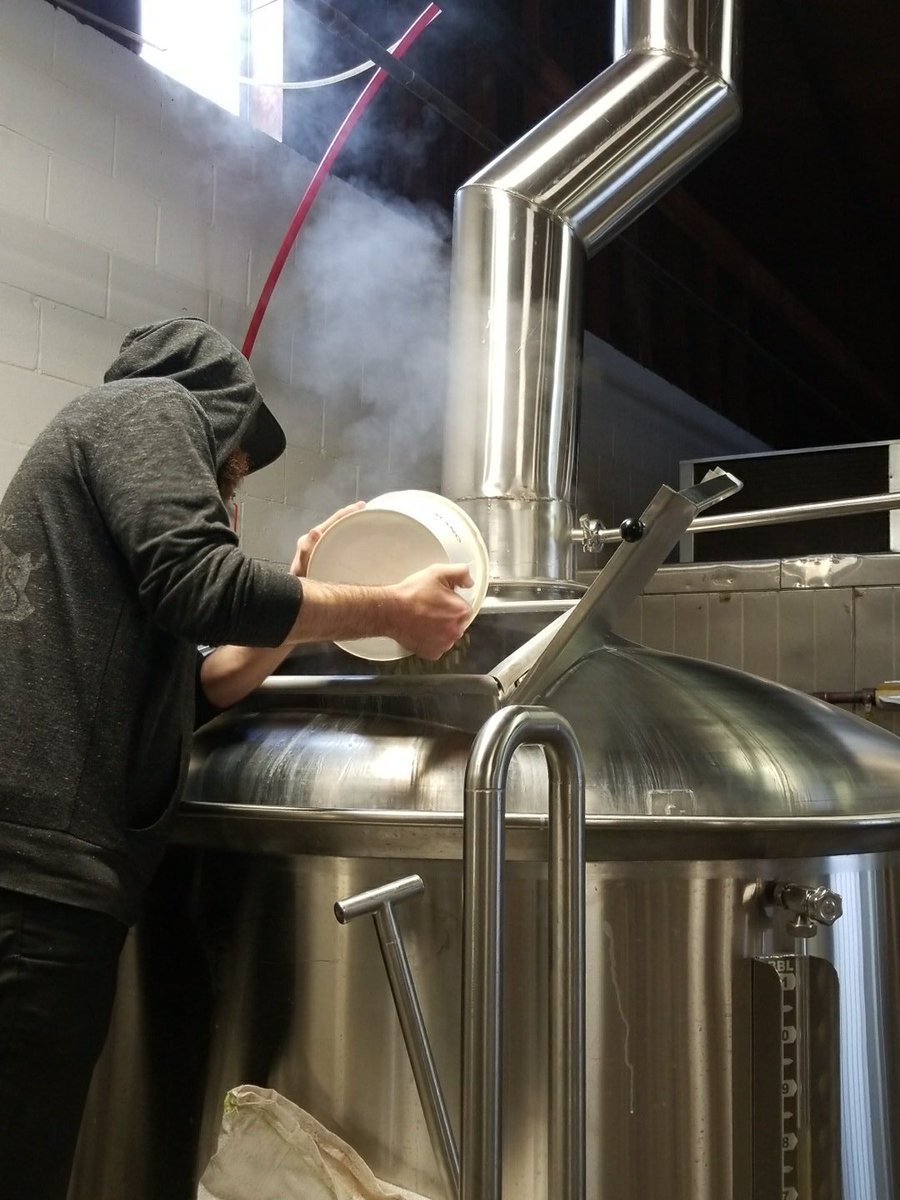 roosterfishbrew's tweet photo. Is there anything better than snowy day brew days? #brewdays #SessionIPA #Allthehops https://t.co/2HuAQR0KNV