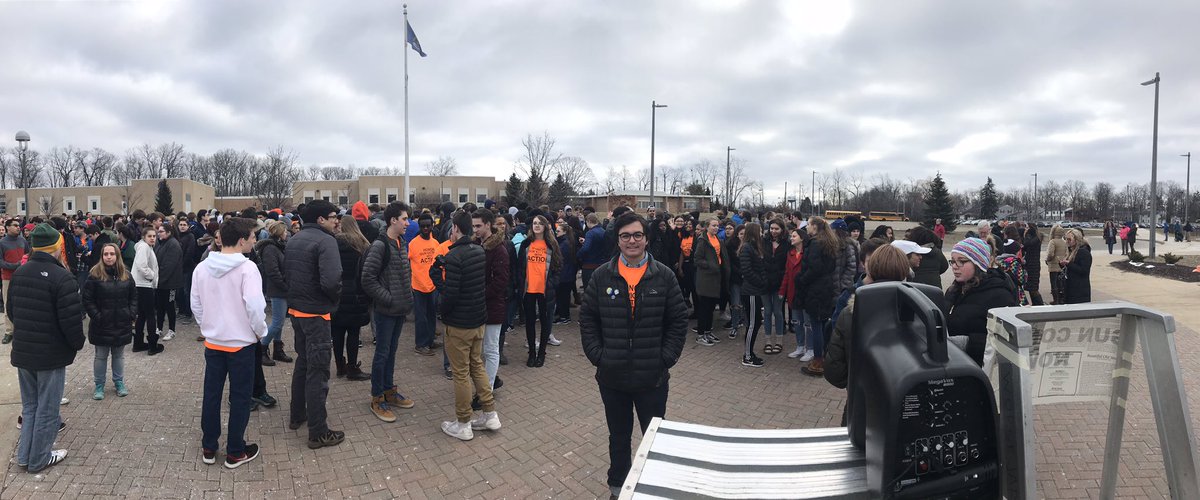 EL_StuCo's tweet photo. Thank you to everyone who came out today🧡 #NationalWalkoutDay #EnoughIsEnough https://t.co/W2LC2tqX11