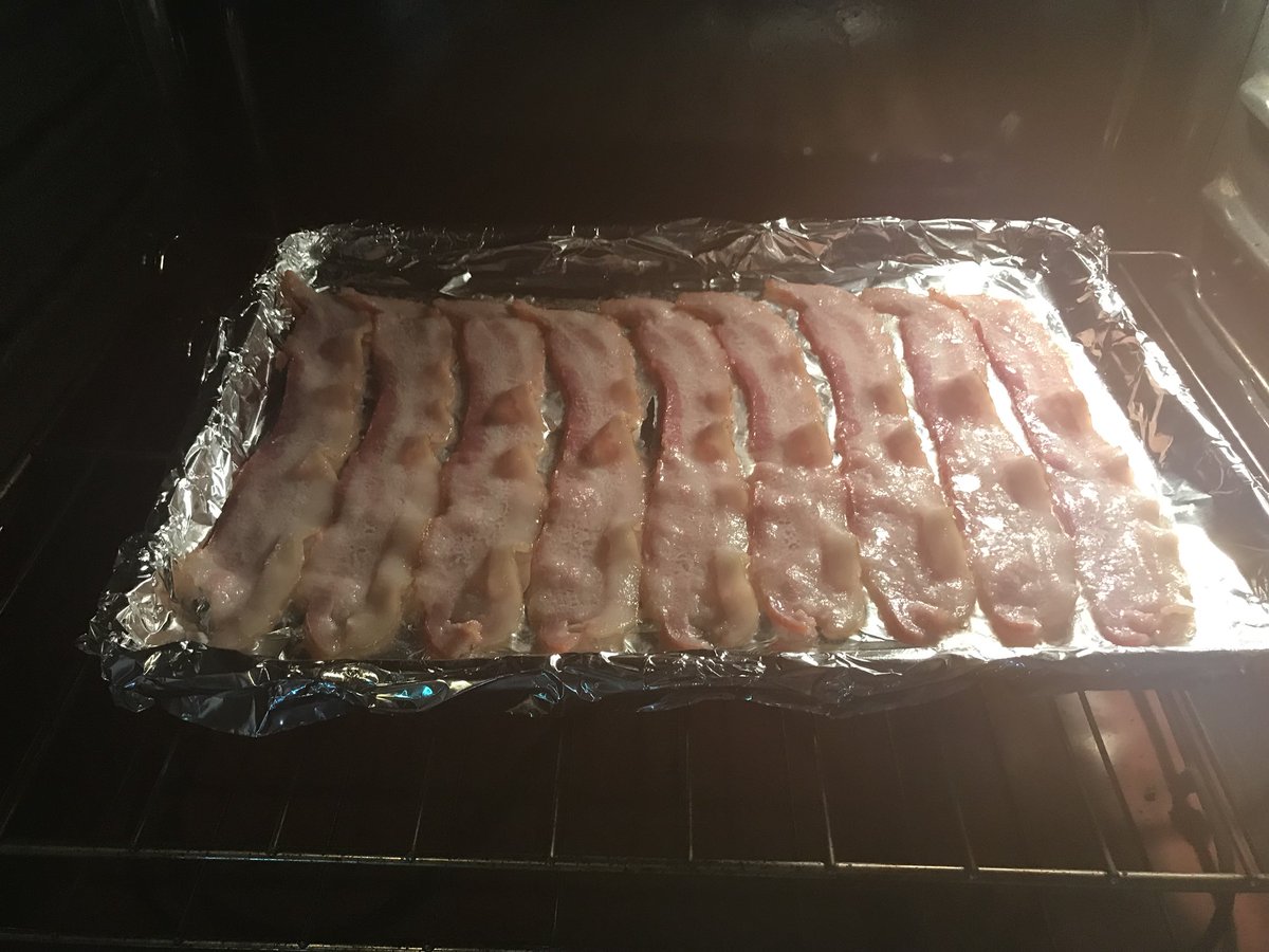 Signs of good things to come.  Hard to go wrong with a shout out to #CoffeeClique &amp; #baconbrotherhood followed by <a href="/SOLIDWORKSedu/">SOLIDWORKS Education</a> <a href="/TexasStars/">Texas Stars</a> <a href="/ctsusergroup/">CTSUG</a> meeting.  #SWUGN.  Is it ready yet? See you tonight with <a href="/stevewcalvert/">Steven W Calvert</a> @SWUGN <a href="/HeatherHasz/">HeatherHasz</a> <a href="/earlmhasz/">Earl Hasz</a>