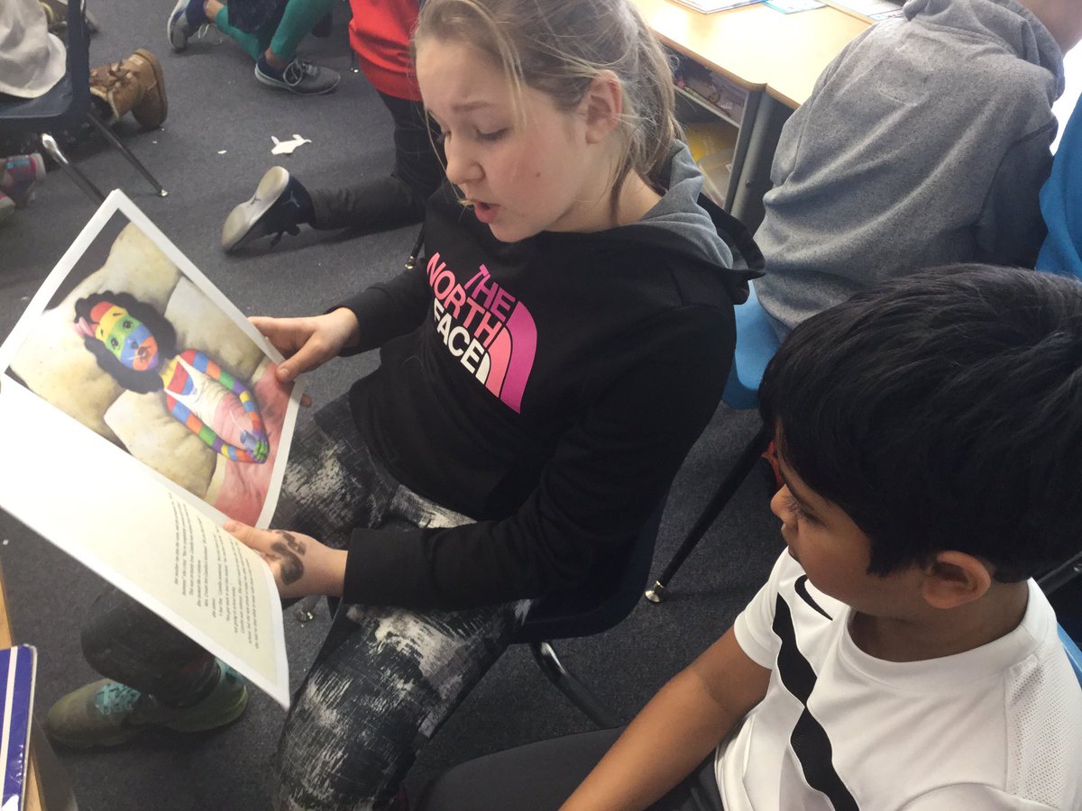 Matuleftweets's tweet photo. Reading with buddies is so much fun! #inspire96 https://t.co/PGYGeThy9p