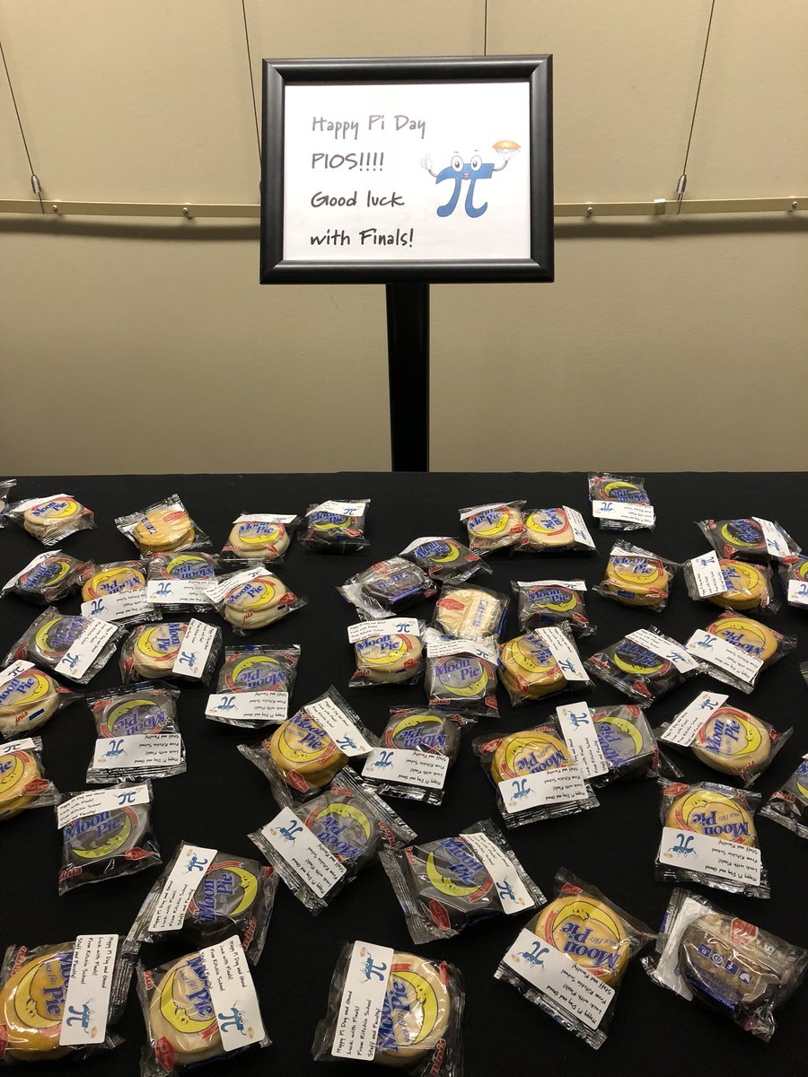RitchieSchool's tweet image. Happy #PiDay Pios! What better way to celebrate than with a @MoonPie! Keep an eye out for the Pi stations throughout ECS today! @UofDenver #engineeringunleashed