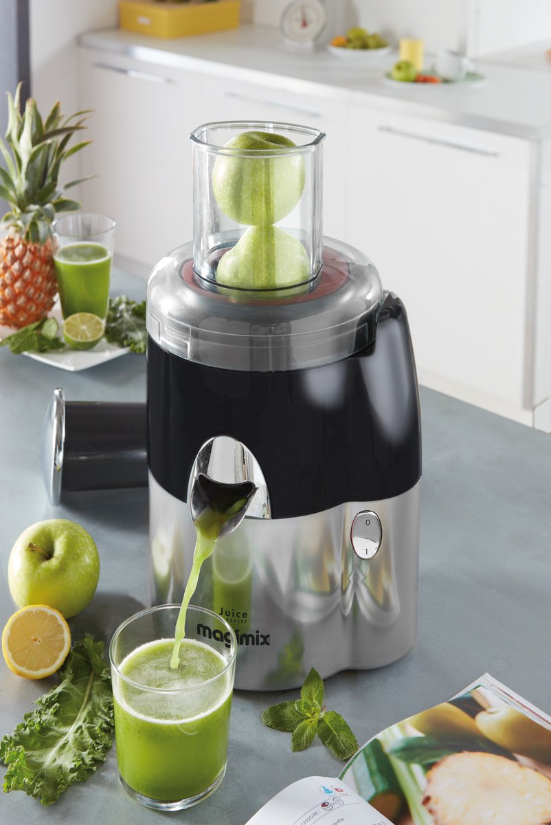 #DETOXJUICE Encore un effort avant le #weekend 😏 ! Boostez-vous avec un JUS #DETOX avec notre #Juice Expert. Vous le connaissez ? ➡➡ goo.gl/MXhPht