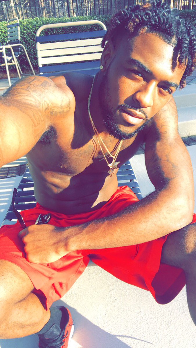 D_StoneJ's tweet image. From Houston Texas Jus recently Moved To Atlanta Show me Some luv 🤙🏾🌟
#FinePeopleFromTexas
#FinePeopleFromAtlanta