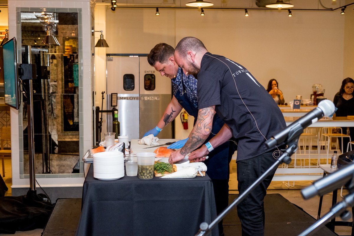 Congrats to Taste Talks Chicago alum, <a href="/FlammJoe/">Joe Flamm</a> of @SpiaggiaChicago for winning this season's <a href="/BravoTopChef/">Bravo Top Chef</a>! Here's a shot of him with Galen Garretson dropping knowledge at the "Knife Skills" demo at last year's Taste Talks Chicago: