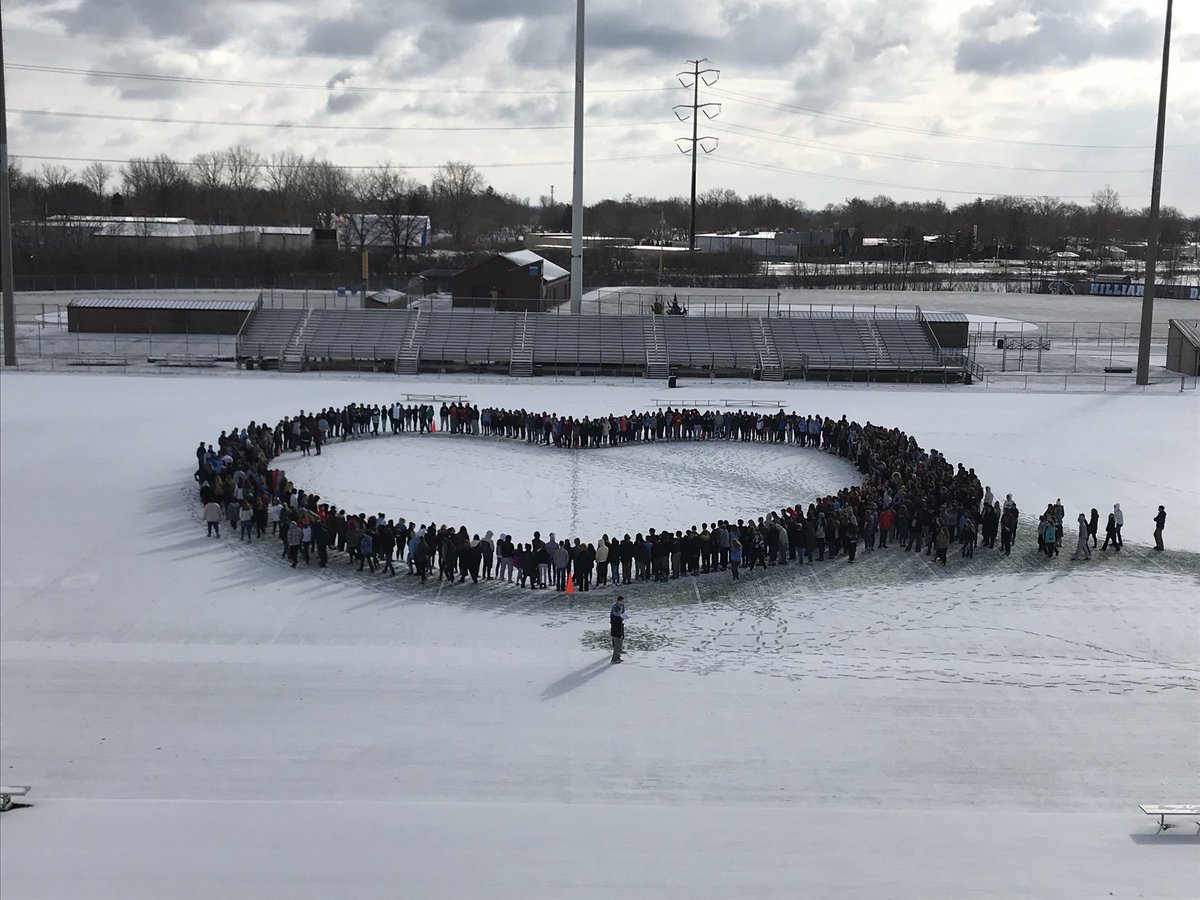 Hilliard Darby students unify to show support for school safety! #youthempowerment