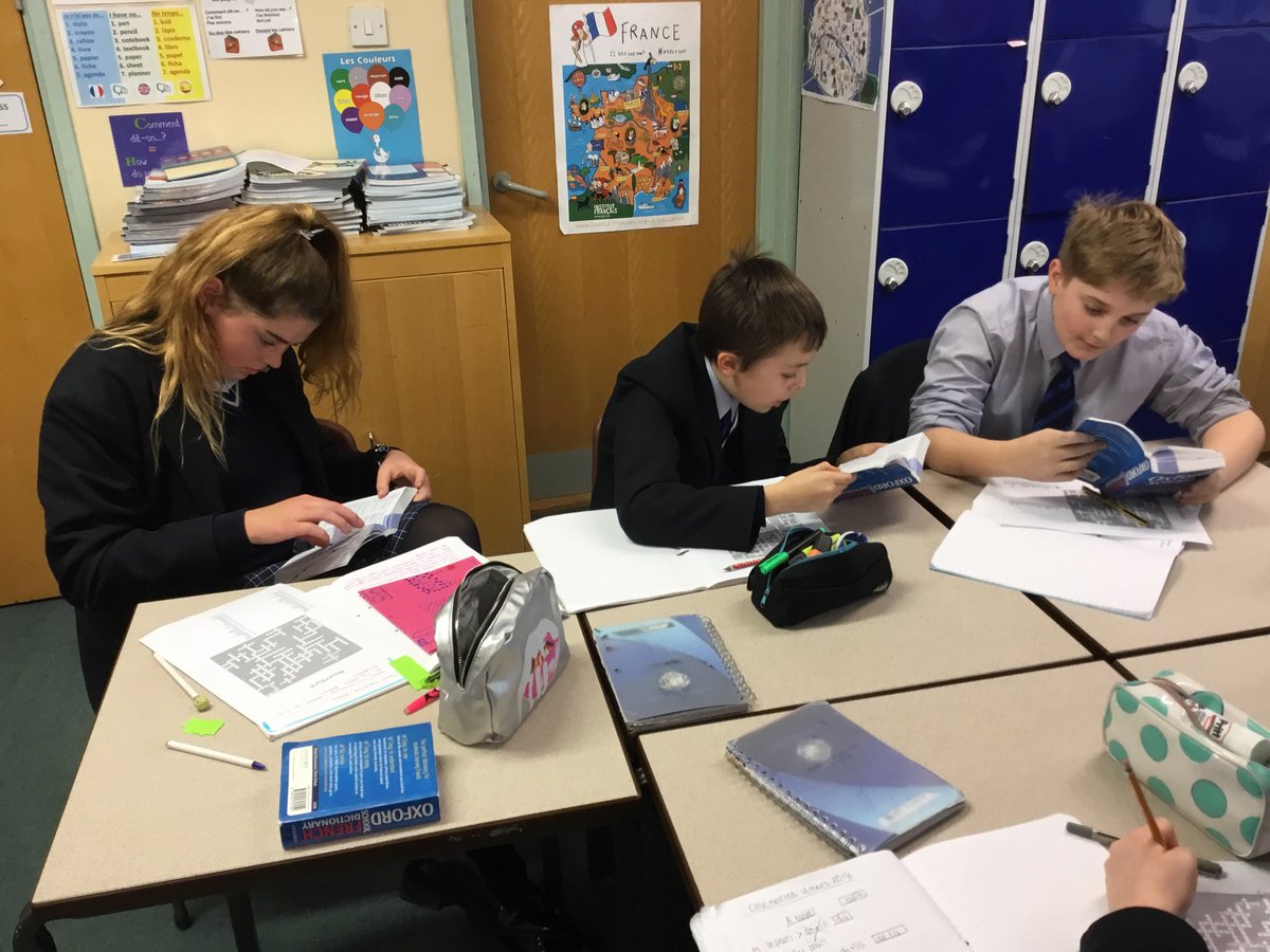 DunottarLang's tweet image. Competition #dictionarywork #expressionsofquantity #food #French Thank you @spsmith45