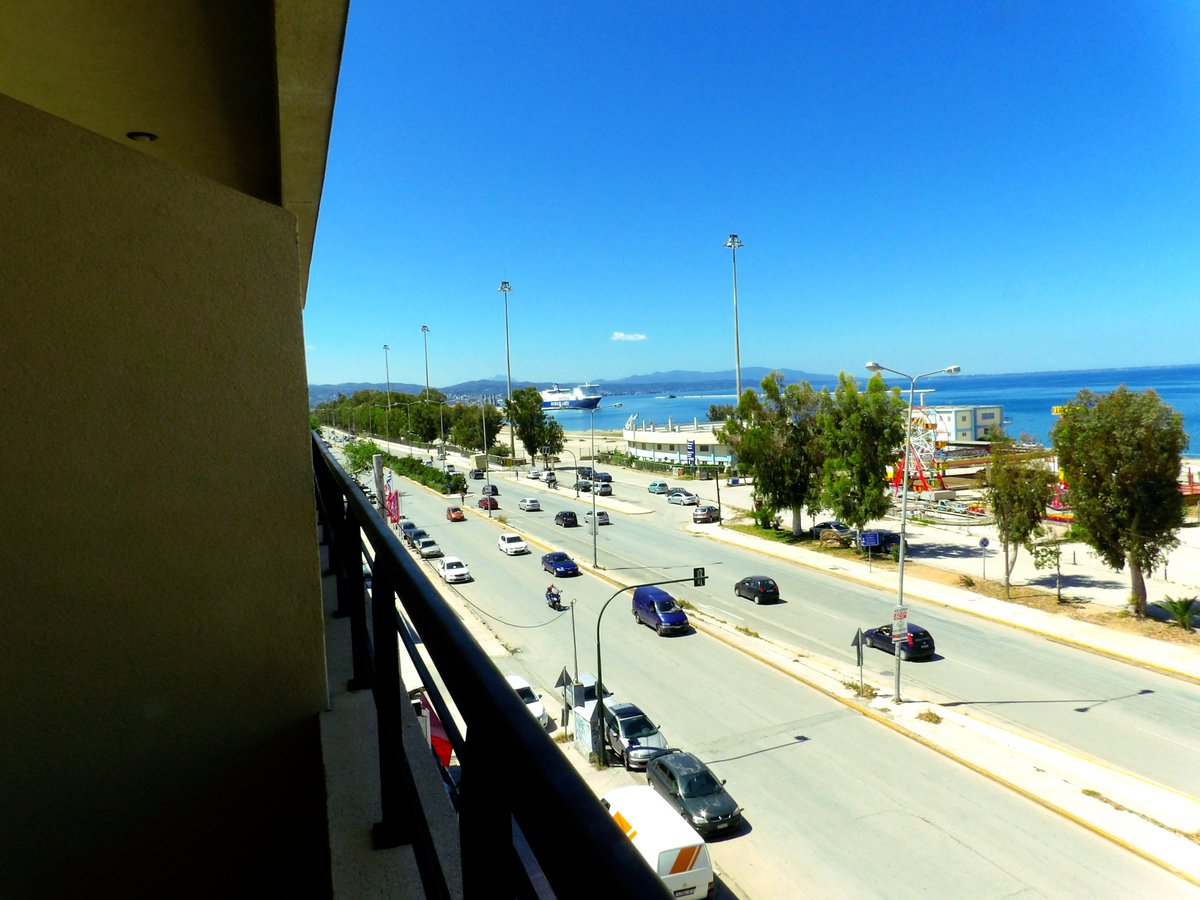 Airotelgroup's tweet photo. Patras View☀️

#PatrasSmart #Patras #Hotel https://t.co/eCnQlfaswZ