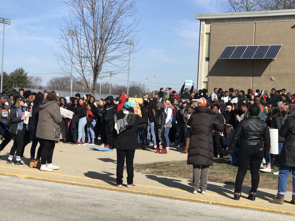 thecentinal's tweet photo. “Protect students not guns!” https://t.co/TfHbb7OFZM