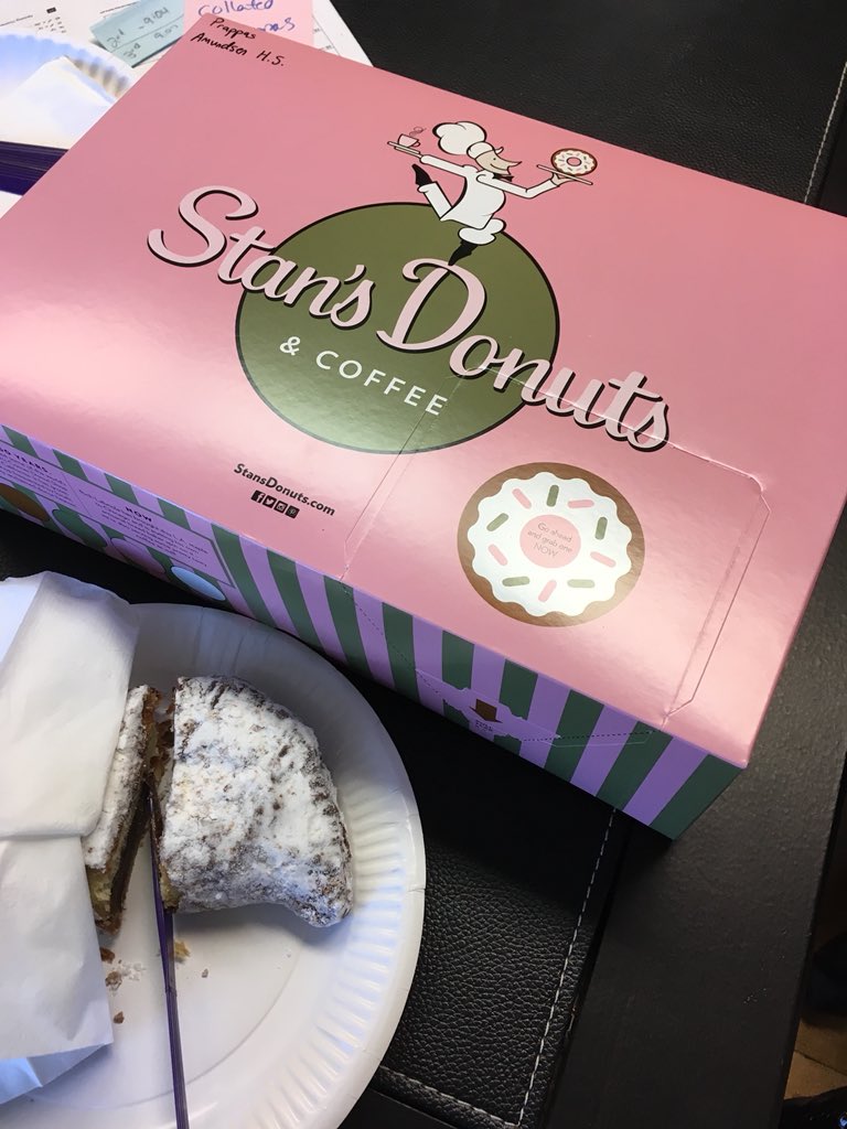 ThePrappasMath's tweet photo. Happy Pi Day! Thanks to @StansDonutsCHI for making it a lot sweeter for @Amundsen_HS #mathstudies students! #PiDay https://t.co/7GCDLzjMHE