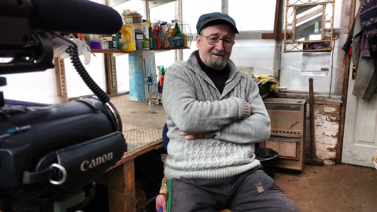 GrowHistory's tweet photo. One of our volunteers Ted conducting an oral history interview with Des who's been growing food on his allotment for over 20 years! Volunteer for @GrowHistory and help us collect more interviews with gardeners! @ashianacp @heritagelottery #allotment #healthylifestyle #oralhistory https://t.co/RplDiLpvDg
