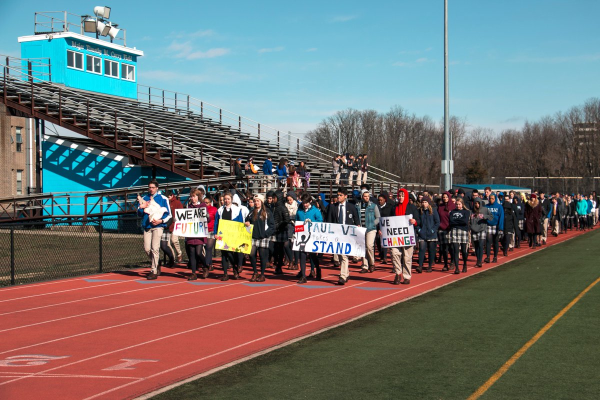 Paul_VI's tweet photo. Student Council led Bishop Sullivan, the administration, faculty and staff in a procession of prayer and remembrance for those who lost their lives in Parkland Florida. https://t.co/F9DaenRaTm