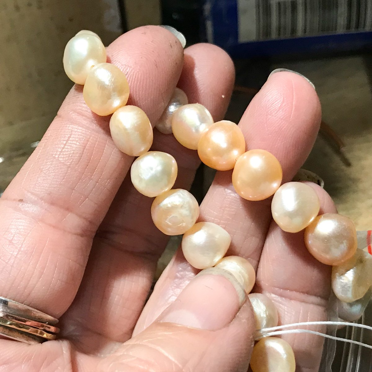 Fullmooncraft's tweet photo. Cultured freshwater pearls show their unique personalities :) 💜 these little beauties. I think they’re gonna become earrings 🌝 https://t.co/kE9xlnmCji