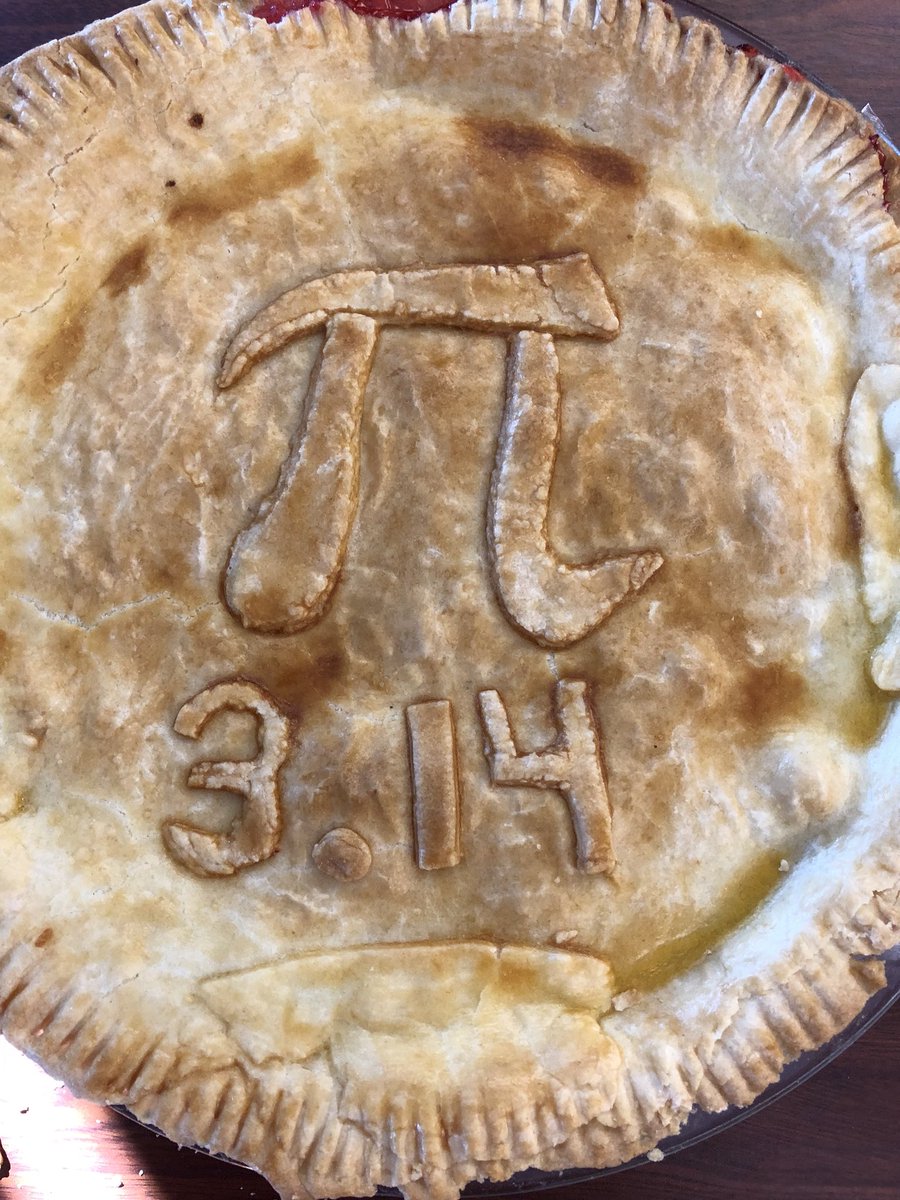 MsZwhs's tweet photo. Happy Pi Day! ❤️my pre-call honors class #piday #classlove #pizzapi https://t.co/u3rGJX8G1E