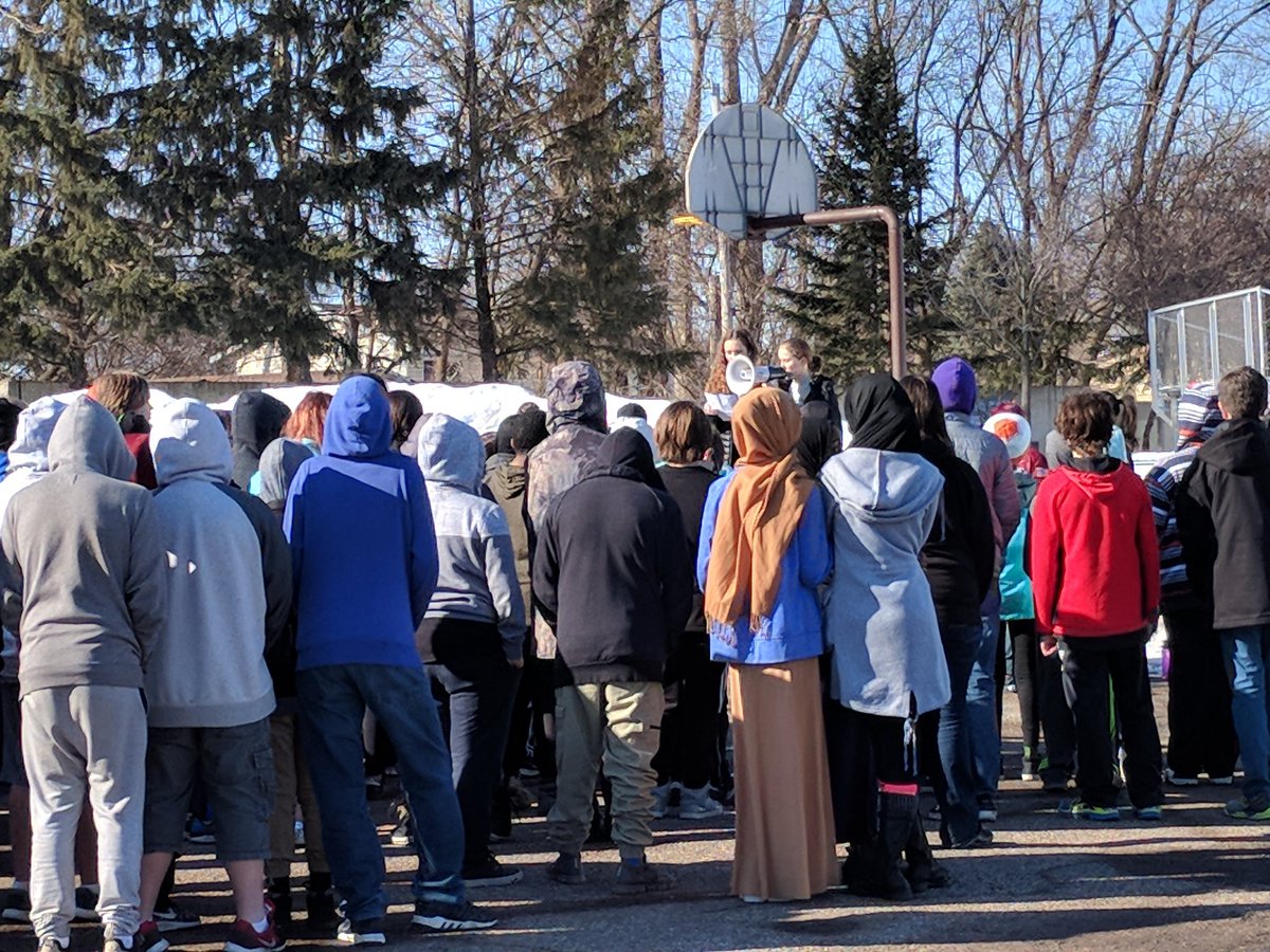 Watching student leaders organize. #futurelooksbright #ourfuture #kidsmakingadifference #nationalwalkoutday