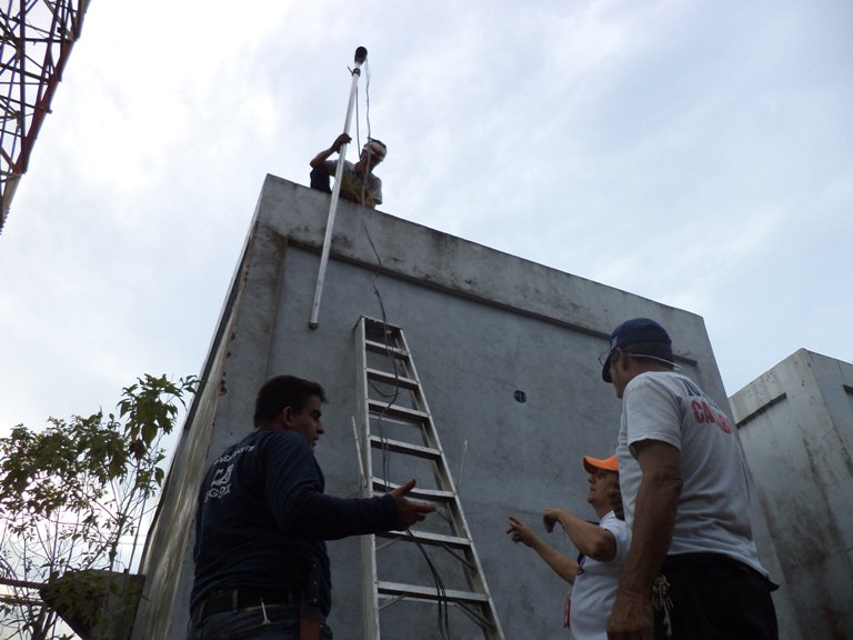 SistemaCarabobo's tweet image. Desde nuestra institución agradecemos a la Unidad Técnica de Comunicaciones @Sira9dos por el apoyo que nos ofrecen para optimizar nuestro sistema de comunicaciones en la región #Carabobo #sistemaintegrado #14Mar @Jacobo_Vidarte  @juansaer @ANRO2011