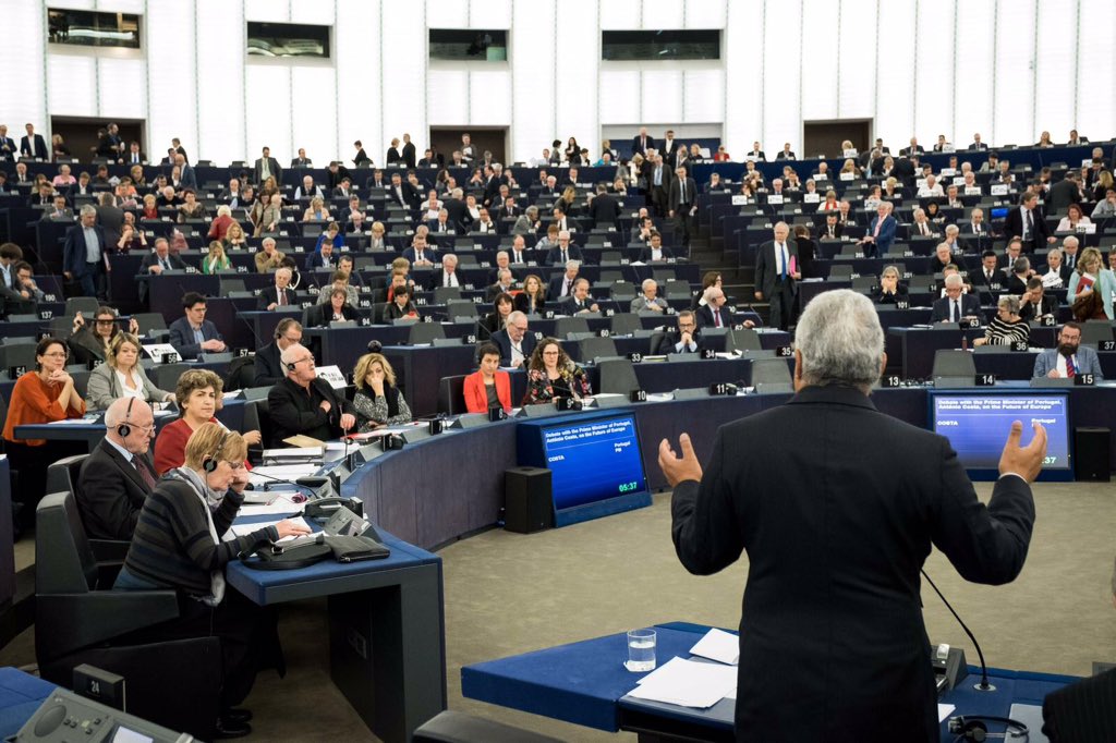 Hoje, no <a href="/Europarl_PT/">Parlamento Europeu em Portugal</a> reafirmámos a nossa visão sobre o futuro da #Europa. Partilhar uma casa comum, partilhar os mesmos valores, não significa prescindir da nossa identidade nem renunciar à liberdade de cada um fazer as suas escolhas. #FutureofEurope   #EPplenária #UE