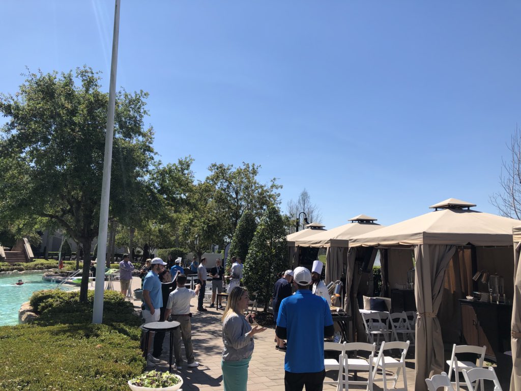 jimholc's tweet photo. #VMSALive2018 officially begins.  Pool party with the official @CloudiousL booth https://t.co/fz7tA36z2P