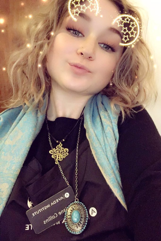 _woahhjane's tweet photo. Call in &amp; check availability teww schedule w/ moiii 😄💆🏼🌻 #GLOWBABE #stayaveda #experience https://t.co/DtCfpwmVci