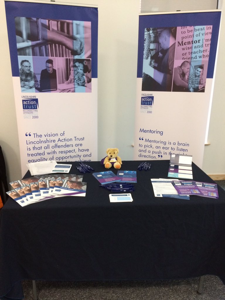 LATcharityVols's tweet image. Meeting students at @UL_CSS #getworkready! Joined of course by @LittleActionTed ✨