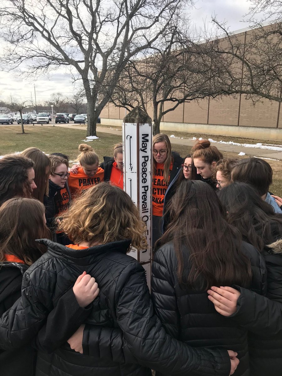 marisakaddis's tweet image. we stand with you, parkland, and we stand with others who have lost their lives due to gun violence. we are the voices of the future, time to use that voice. #neveragain #donotletup