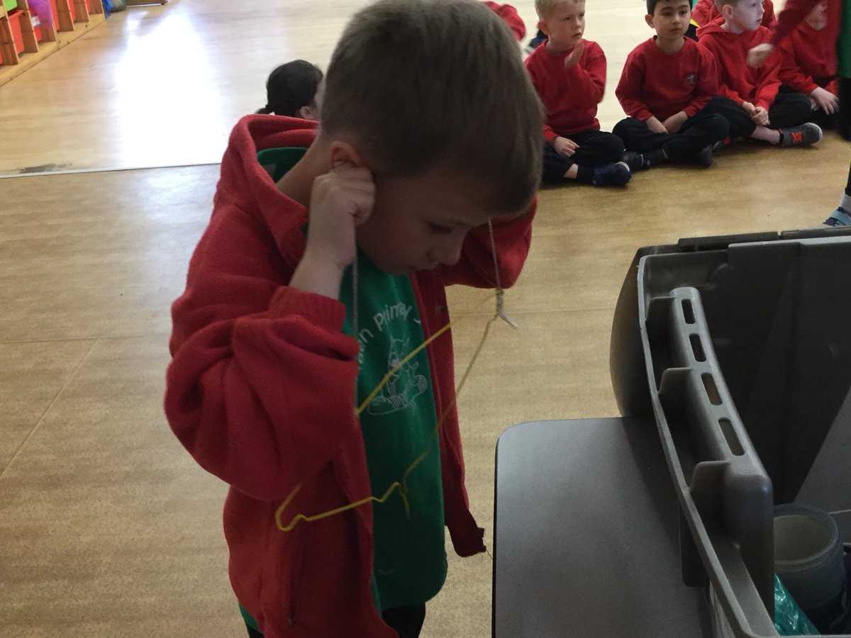 Llysfaen2023's tweet photo. #1CF enjoyed their #madscience workshop yesterday! https://t.co/Z5DyEP6yUf