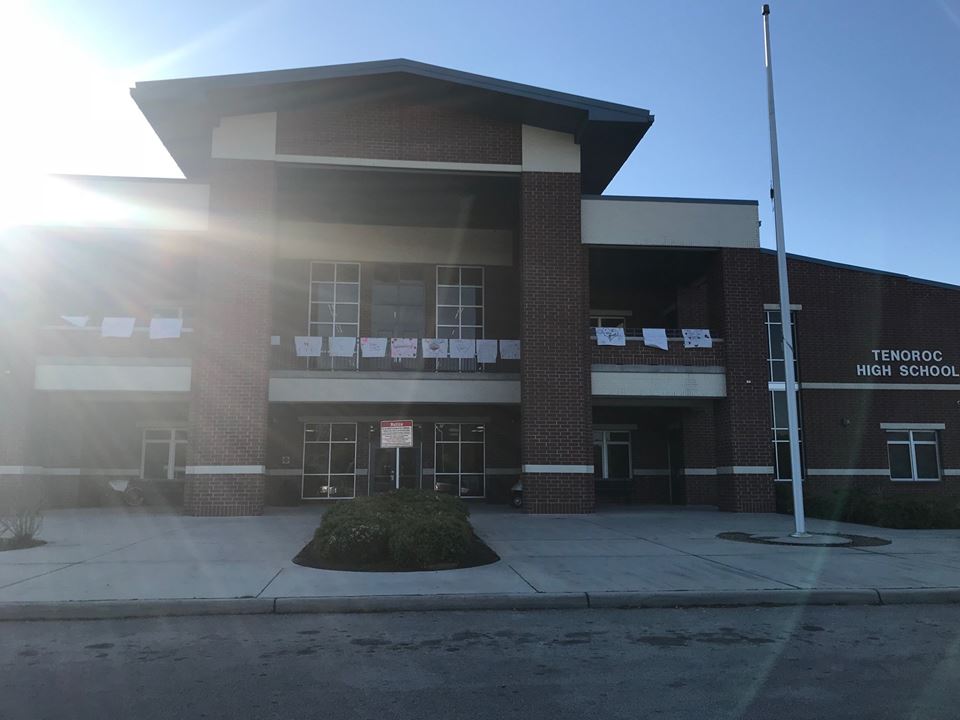 PolkSchoolsNews's tweet photo. Photos of today's student-led events at Tenoroc High, held in response to the #Parkland shooting and honoring the victims from #MSDHigh. https://t.co/dwVQTZxSAC @troctitans https://t.co/j8QywtQt8v
