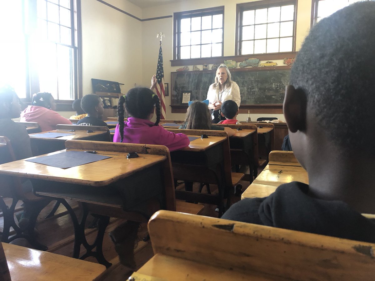 ms_srein's tweet photo. Great learning experience at #theolddavieschoolhouse. Lots of cool history here. Even spotted something from my alma mater @flhsprincipal 😎@NBFelem #knownova #novabuzz #historyiscool 💚💛💚💛@RobinMaya13 @techtraci2000 https://t.co/EwwtYkXBec
