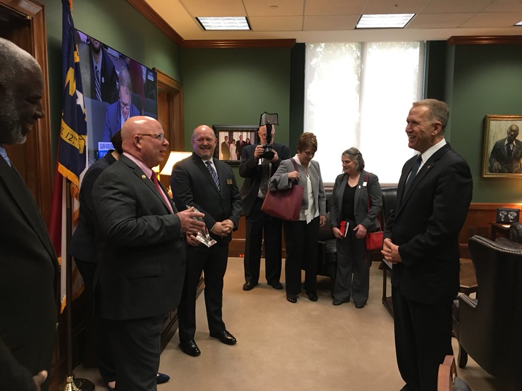 BallJacki's tweet photo. .@SenThomTillis receiving the @NationalPTA Congressional Voice for Children award for his leadership on the Statewide Family Engagement Centers. Hopeful program is funded in FY18 omnibus! #PTATakesAction https://t.co/VLh2s2Dozk