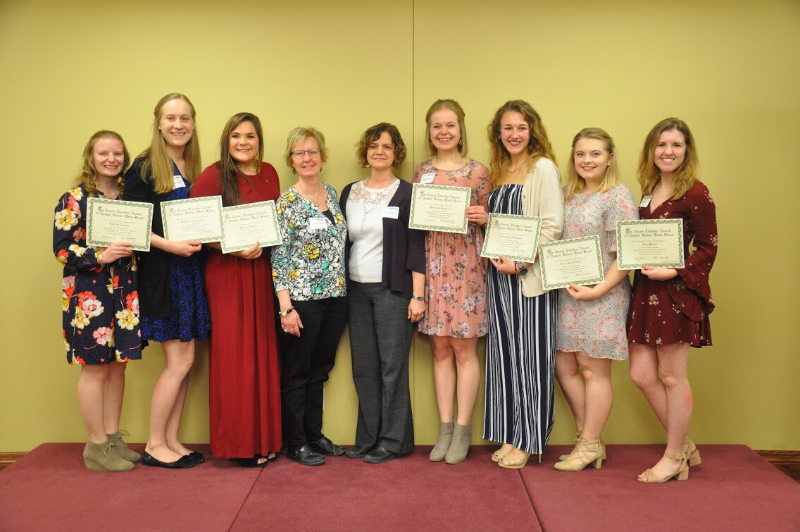 PiAlphaChi's tweet photo. Congratulations to all of our award winners from Monday night’s scholarship dinner with @nebraskaphikaps! 📚 #PiAlphaChiUNL ✨ https://t.co/NwwVaxcgsA