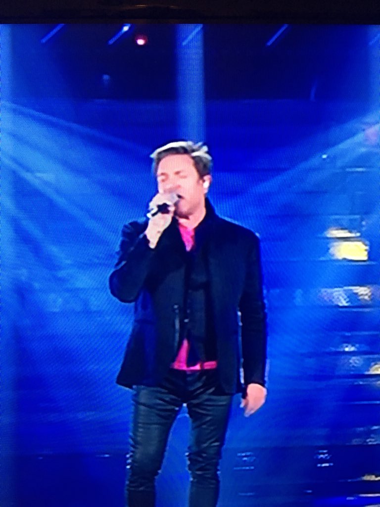 Grazie #Rai1 mi avete resa felice. La versione solo archi dell’orchestra è stata meravigliosa. Applausi a #DiegoBasso che ha valorizzato ancor più un brano di per sé splendido. #SanremoYoung 
👏👏👏 a #SimonLeBon <a href="/marcosalvati/">Marco Salvati</a>
