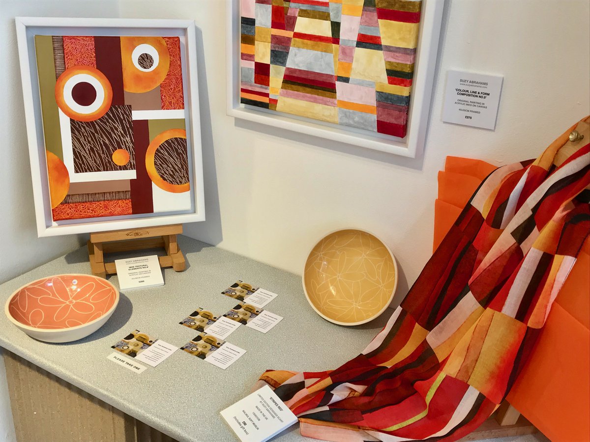 suzyabrahams's tweet photo. Bit of a rehang after weekend sales in my exhibtion 'Colour, Line & Form' @FountainBonanza
Open daily 11.30-5.30.
Ends Sunday March 18.
#contemporaryart #colour #designerscarves #ceramics #artforsale https://t.co/3zHTQUTFxO