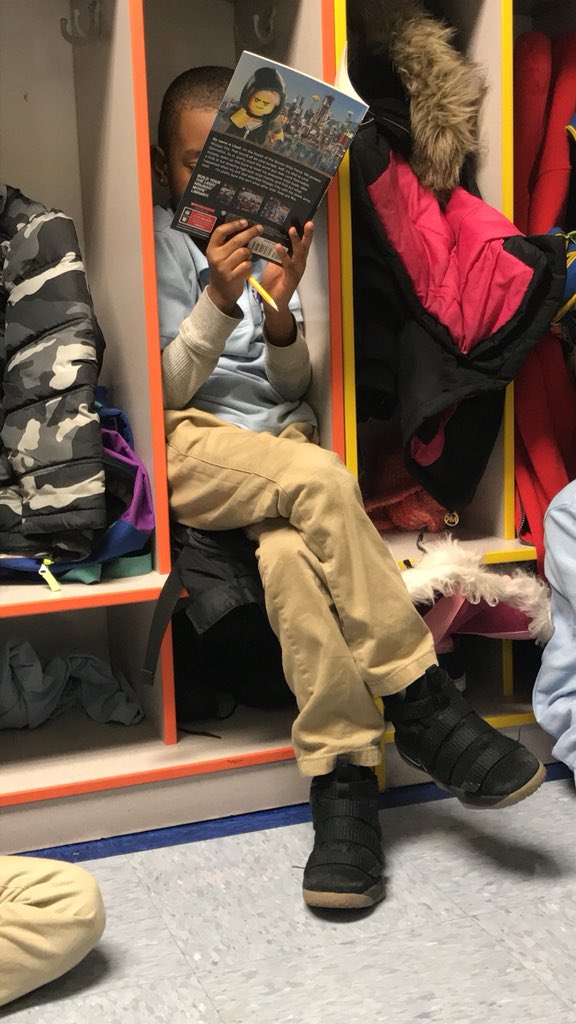 Have you read a good book lately? 📚 🐛 #SASAtoms