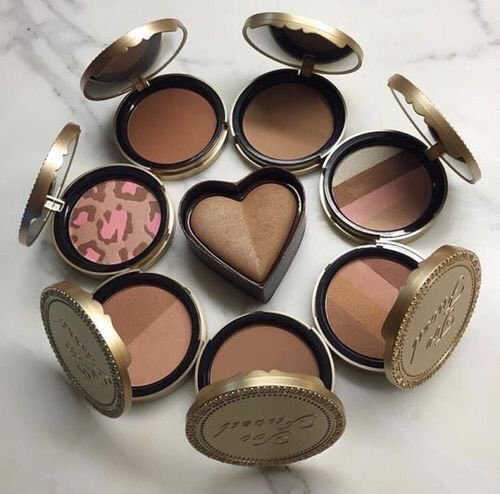 RasputiaDicee's tweet photo. Cuando eres amante del chocolate y el maquillaje, al mismo tiempo!. 💅🏻😋🍫✨ https://t.co/ev4KArJEPv