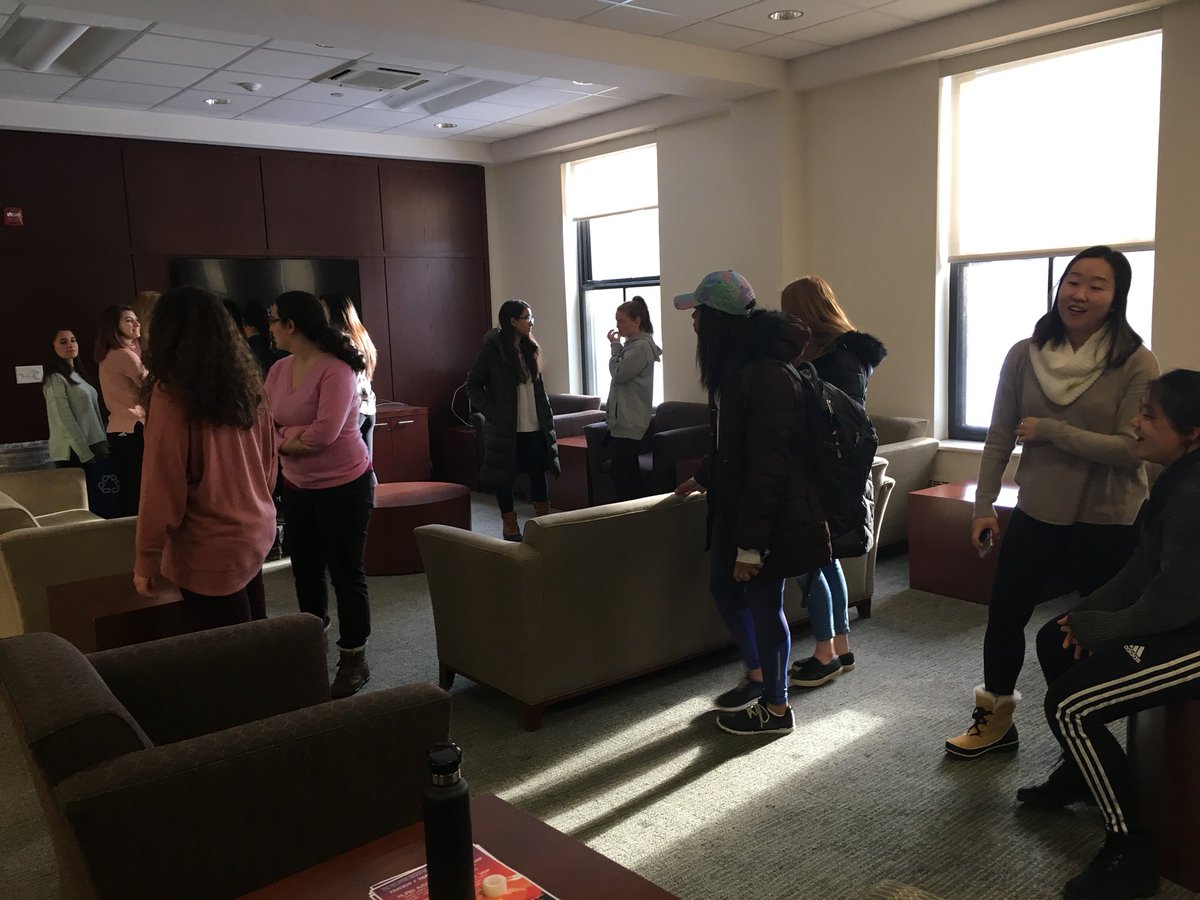 MatthewRazek's tweet photo. @BC_ResLife @BC_RHA We’ve got a great showing of first years here all looking to create or find their groups! #makingBChome #HousingSelection https://t.co/bHJeTsPr5b