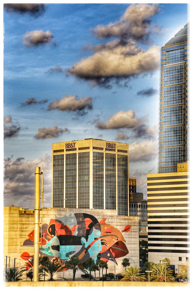 TokidokiNomad's tweet photo. #JamesReka in #jacksonville #florida #usa #streetart https://t.co/ERmWLMXnPj