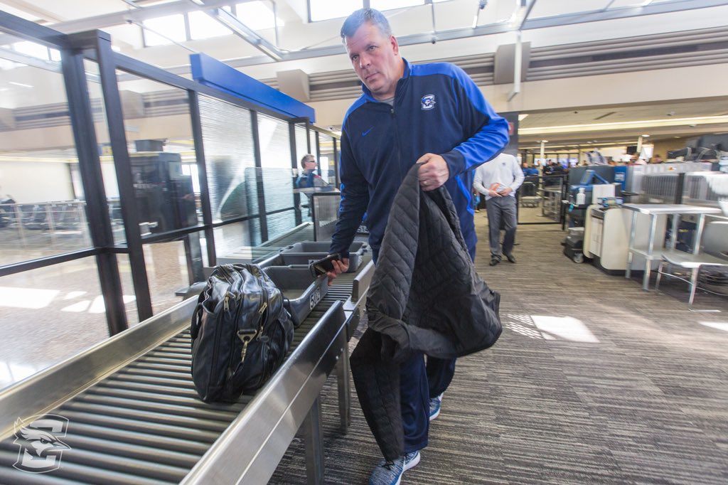 BluejayMBB's tweet photo. OMA 🛫
CLT 🛬
#GoJays #LetItFly #MarchMadness https://t.co/Uyq43bVwFd