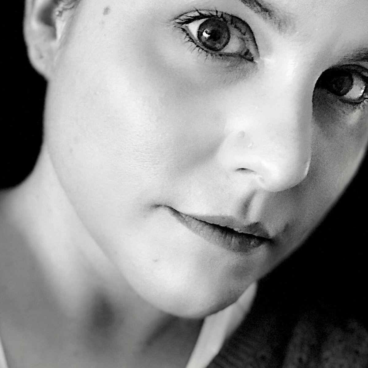 FundacionORCAM's tweet photo. Enhorabuena a los solistas de hoy #DavidRubiera y #SoniaGancedo - J. Busto: Gloria de Missa Brevis Pro Pace, @cotycot81 - G. Mahler: Ich bin der Welt abhanden gekommen (a 16, de su ciclo Rückert-Lieder) y al Maestro @MarcoeLeonDeOro https://t.co/dxuqA4YNK9