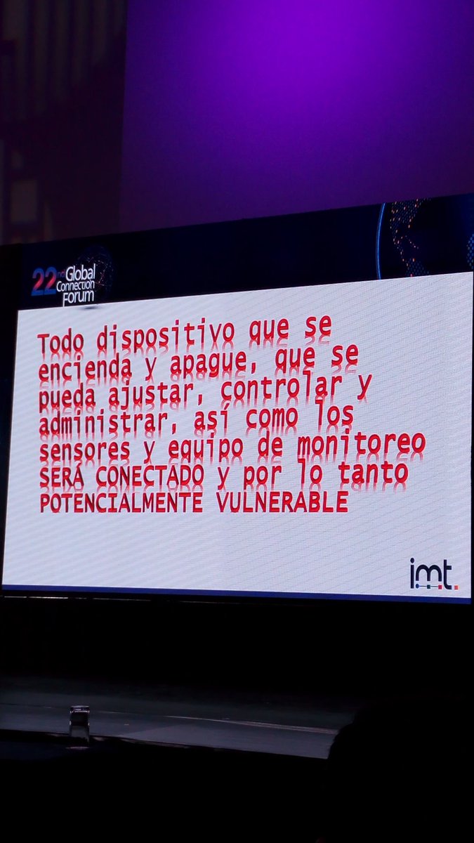 s1gateway's tweet photo. Recomendaciones de @pcoronaf, VP de Seguridad de la Asociación de Internet MX. #GLOBALCF2018 #S1enCDMX #ciberseguridad https://t.co/c3VsToX6FK